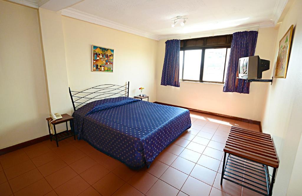 Tourist Hotel Kampala Exterior photo