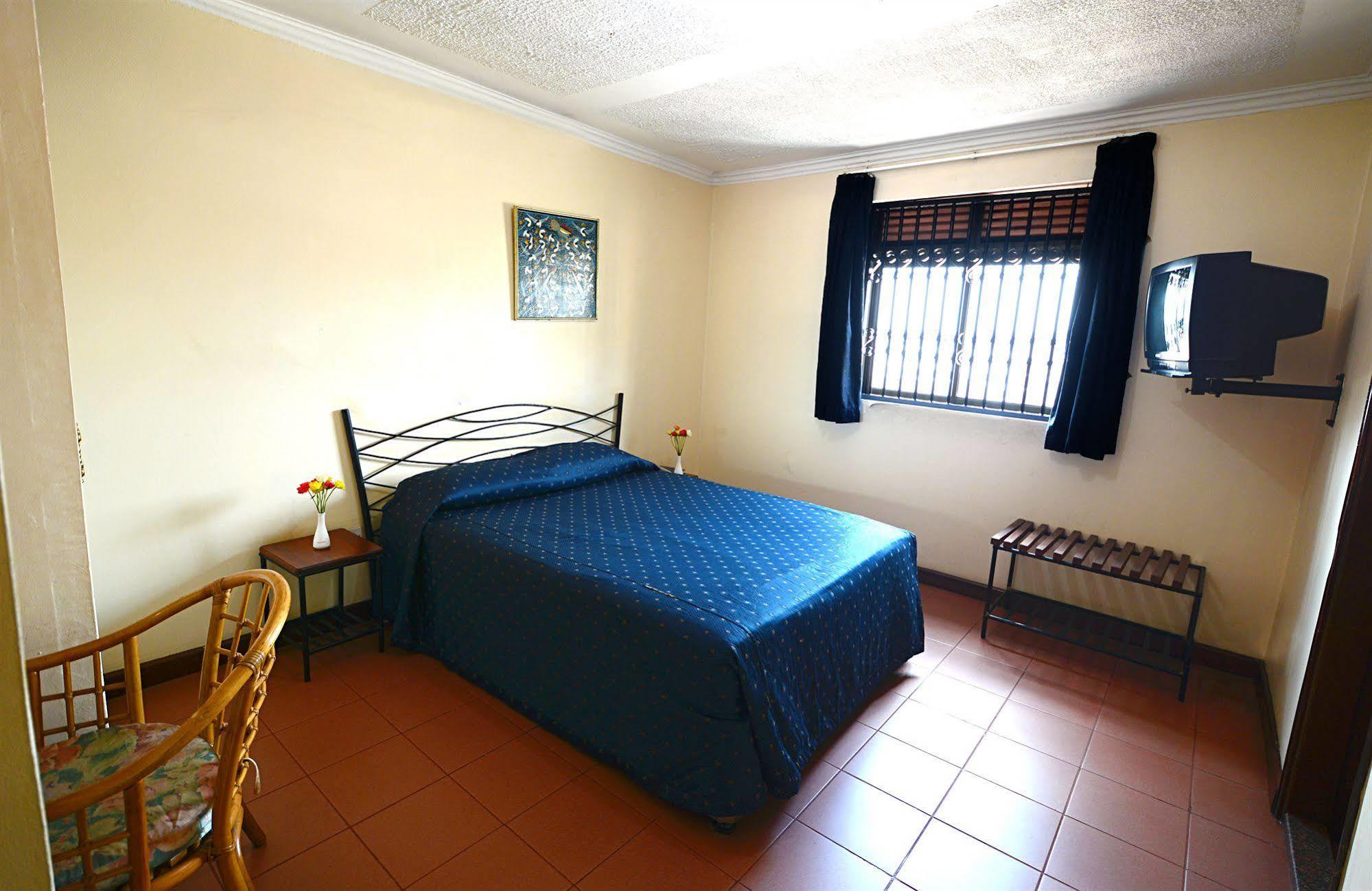 Tourist Hotel Kampala Exterior photo